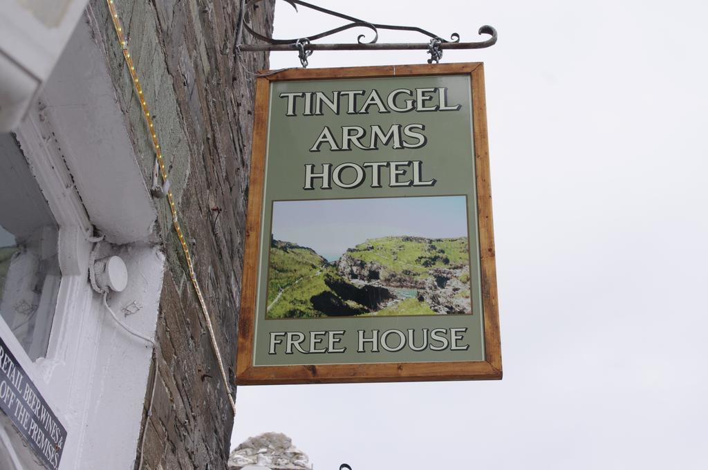 Tintagel Arms Bed And Breakfast Exterior photo