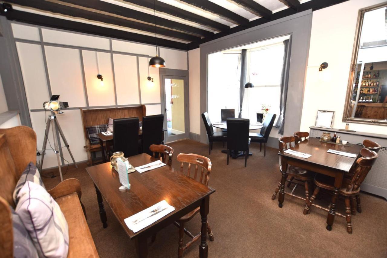 Tintagel Arms Bed And Breakfast Exterior photo